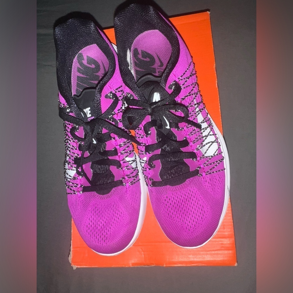 Women’s Nike Lunaracer +3 - Size 9 - Purple